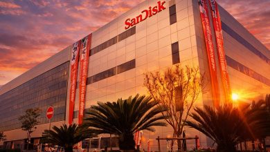 Sandisk stock slips after-hours as tech retreat cools year-end trade