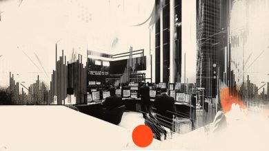 Nasdaq futures test upper structure as key pivots hold