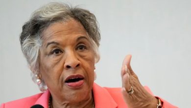 Rep. Joyce Beatty: Democratic lawmaker brings lawsuit challenging move to add Trump’s name to Kennedy Center