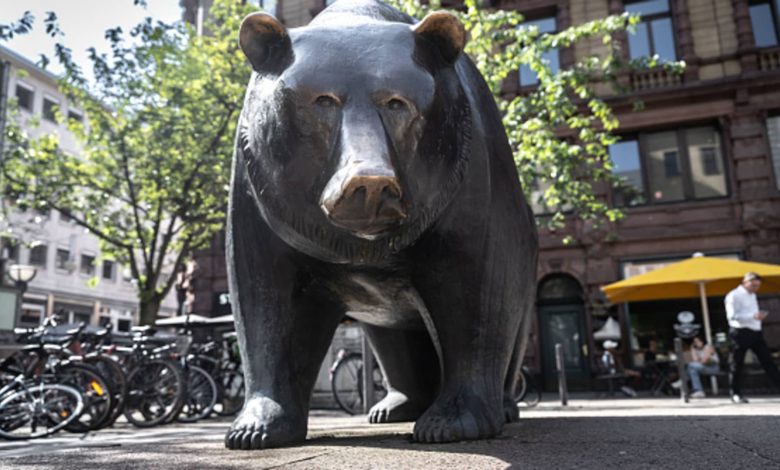 A global market correction may be coming, warn experts