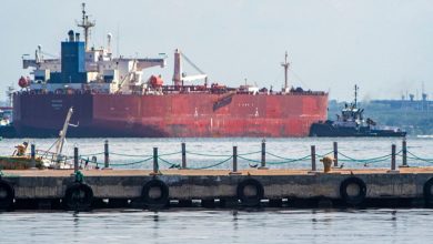 Trump says U.S. oil companies will invest billions in Venezuela