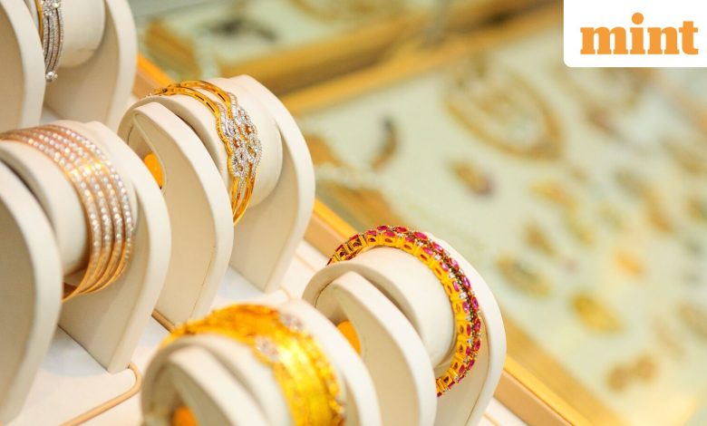 Gold, Silver Rates Today LIVE: Gold, silver prices fall; Robert Kiyosaki sees silver price at 0/oz in 2026