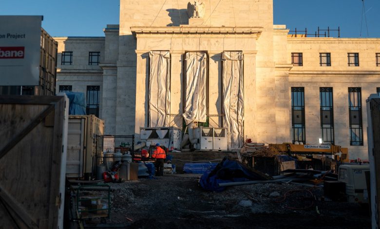 US Federal Reserve holds interest rates steady despite political pressure | Business and Economy News US Federal Reserve holds interest rates steady despite political pressure | Business and Economy News
