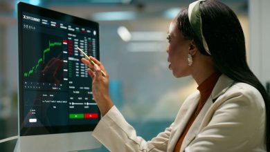 7 Hybrid Adviser Services, Reviewed