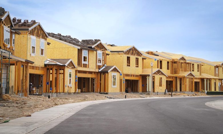 Is it a good time to buy a new construction home? Is it a good time to buy a new construction home?