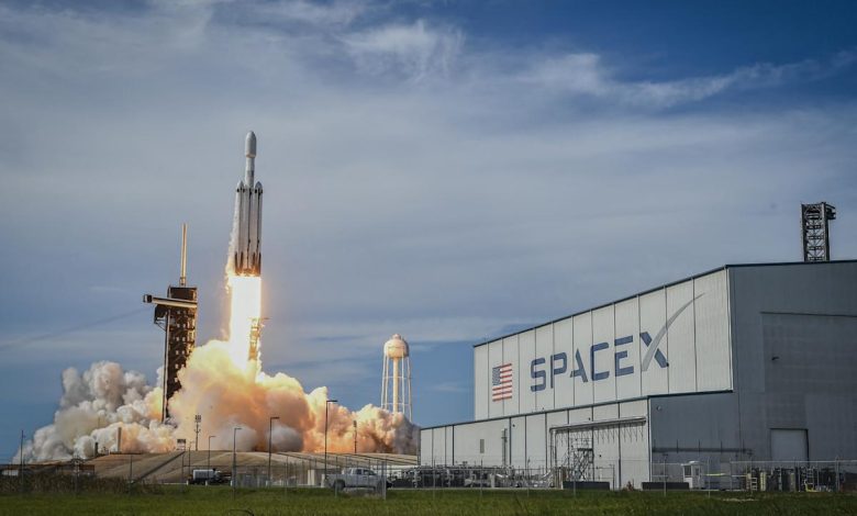 Robinhood to Vie for Key Retail Role in Mega SpaceX IPO Robinhood to Vie for Key Retail Role in Mega SpaceX IPO