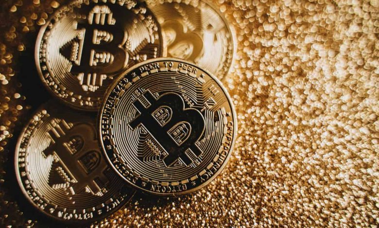 Bitwise Explains Why Gold Defends and Bitcoin Attacks During Market Cycles Bitwise Explains Why Gold Defends and Bitcoin Attacks During Market Cycles