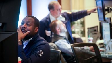 Stock Futures Slip After S&P 500, Dow Pull Back From Record Highs