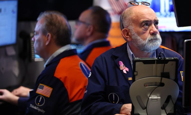 Major Indexes Waver as AI Stock Rally Cools