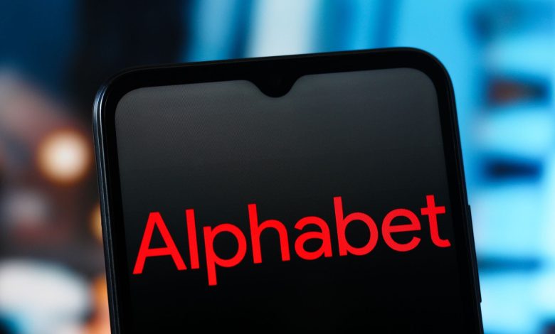 Smart Investor: The Stocks That Led 2025’s Rally, Q4 in 13 Charts, and Why Muni Bonds Bounced