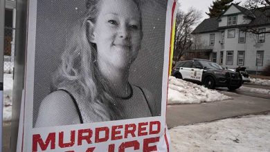 Word Kill: Politics Can Be Murder on Poetry