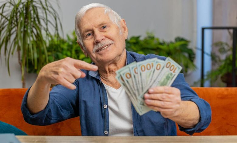 This Flying-Under-the-Radar Pharma Stock Pays Nearly 7% (While Everyone’s Sleeping)