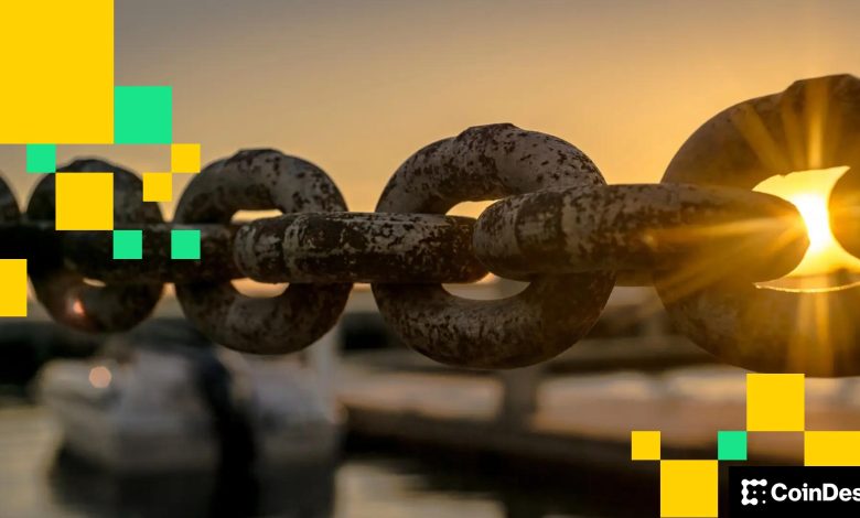 BTC price climbs to highest level in four weeks as altcoins lag