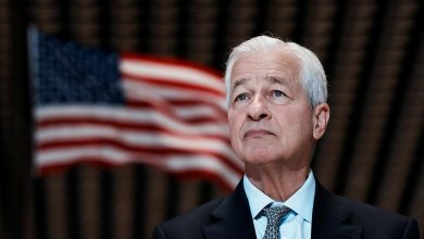 Delta Air Lines stock slides, JPMorgan drifts higher as Dimon calls economy ‘resilient’