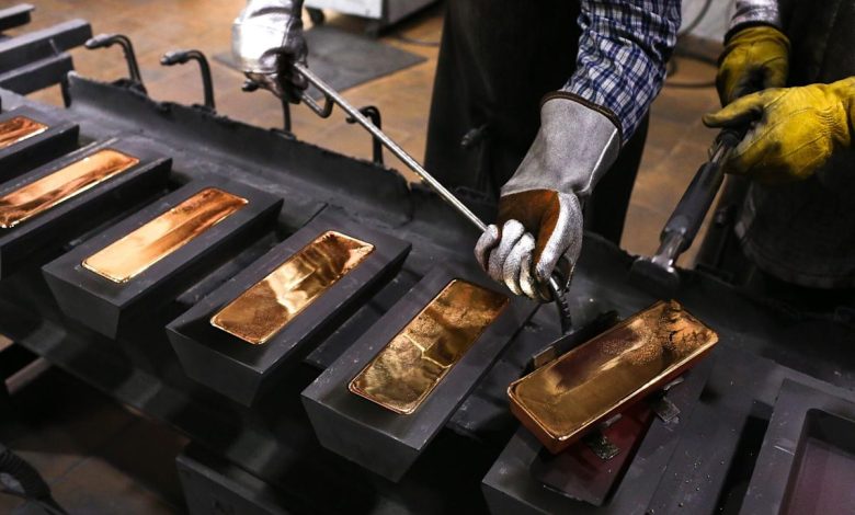 Gold, Silver Fall as Traders Brace for Wider Index Rebalancing