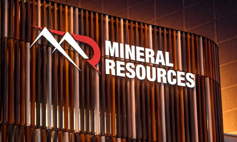 Mineral Resources stock rises after director share filings as Jan 29 update nears