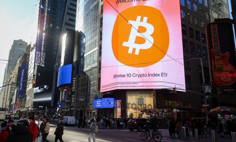 In bitcoin crash, ETF flows are down, but don’t signal investor panic In bitcoin crash, ETF flows are down, but don’t signal investor panic