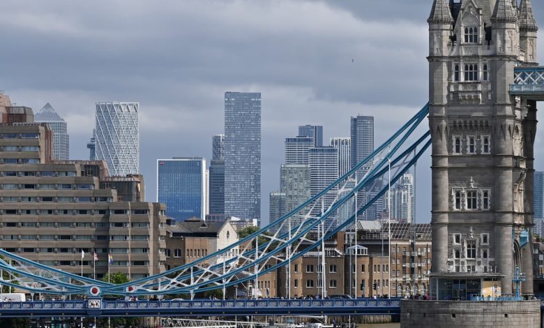 Stoxx 600, FTSE 100, Heineken, Siemens Energy earnings