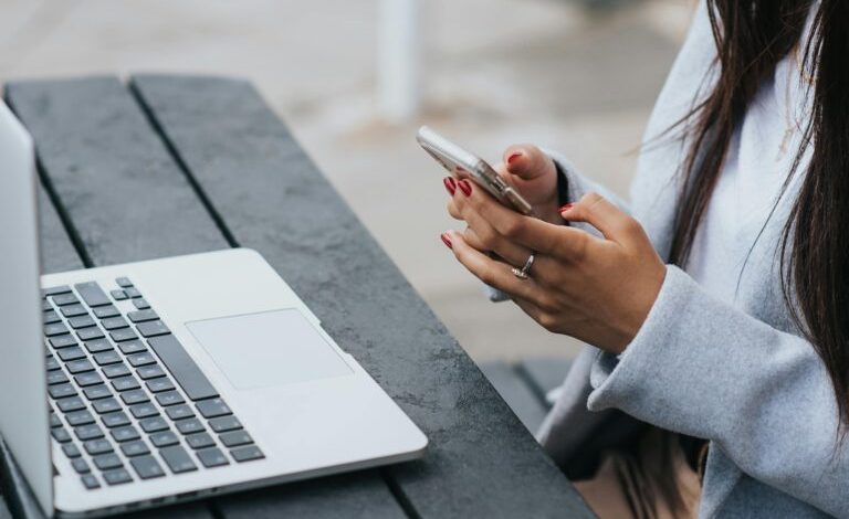 MARA Holdings (MARA) Falls to 52-Week Low on Weak Crypto Support