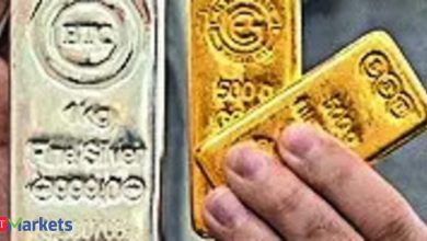 Gold and silver rise from near one-week lows on bargain-hunting