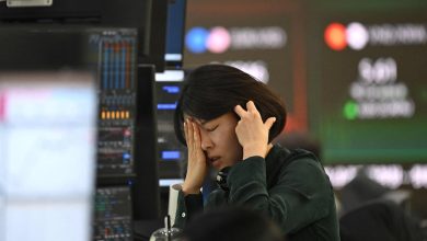 Global stocks slump as oil and gold tumble on easing Iran tension and new Fed pick