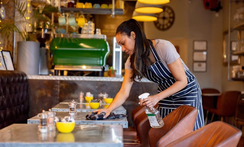 Are tips taxable? Here’s how the new ‘no tax on tips’ deduction works.