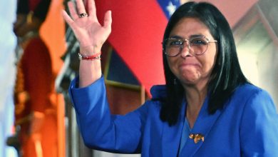 Venezuela receives more than 1,500 amnesty requests under new law | Politics News