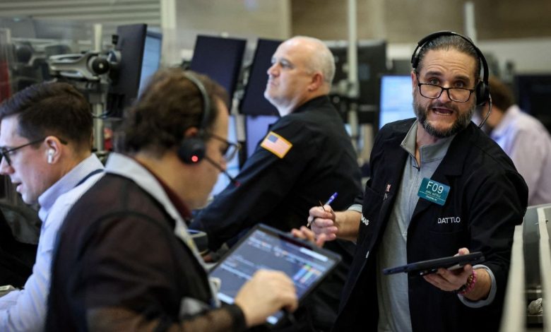 Wall Street Drops as AI Worries Hit Tech Stocks