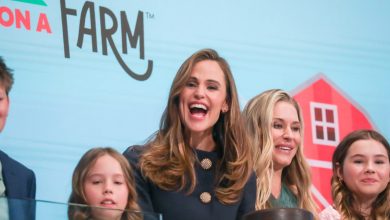 Jennifer Garner’s Once Upon a Farm IPO jumps 40% as the company raises 8 million