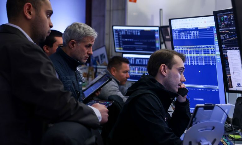 Major Indexes Little Changed as Investors Assess Stronger-Than-Expected January Jobs Report, Flurry of Earnings Major Indexes Little Changed as Investors Assess Stronger-Than-Expected January Jobs Report, Flurry of Earnings