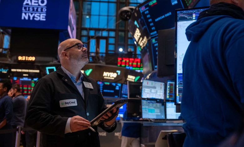 Tech Stocks Power Nasdaq, S&P 500 Gains; Dow Hits Fresh All-Time High