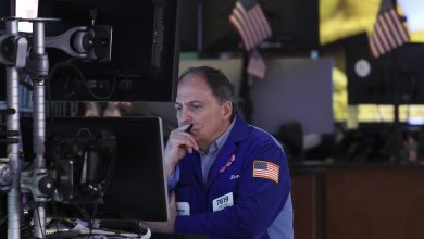 Stocks Rise in Volatile Session To Start Week of Inflation, GDP Data