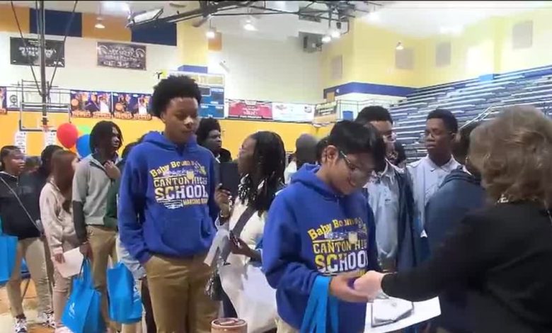 Canton High School reality fair highlights push for financial literacy requirement in Mississippi