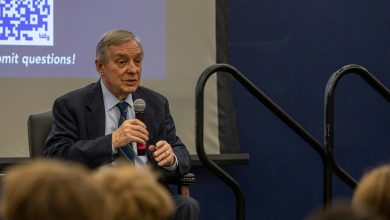 Senator Durbin Encourages Careers in Politics