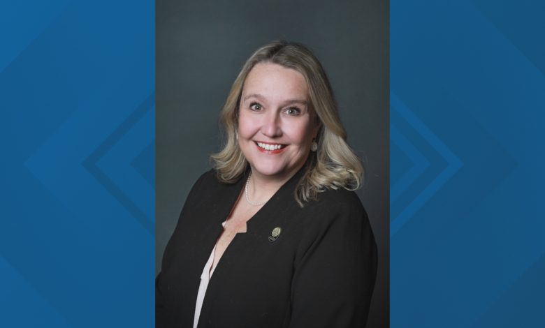 ‘I’m not done with politics’: Jennifer Konfrst announces retirement from Iowa House ‘I’m not done with politics’: Jennifer Konfrst announces retirement from Iowa House