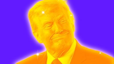 Crypto Guys Who Bought a Huge Gold Trump Statue Now Have a Problem