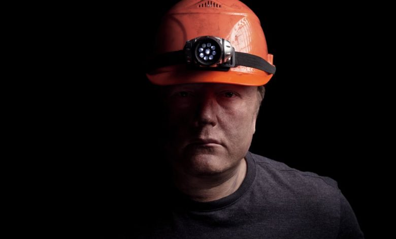 2 Mining Stocks to Buy in February