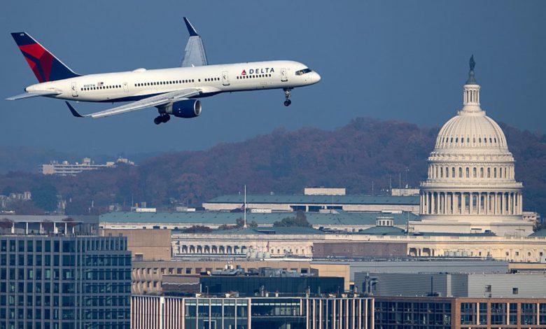 Delta suspends perk for Congress members, cites DHS shutdown