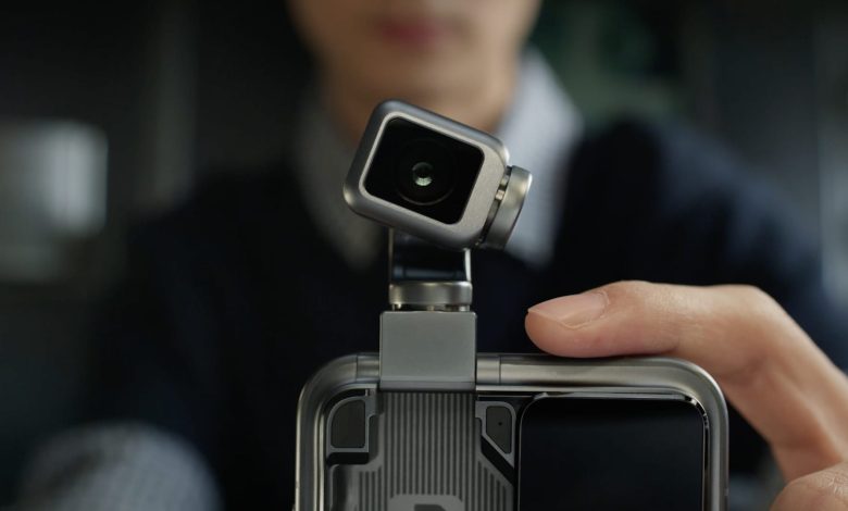 Honor launches phone with robotic camera, teases humanoid robot