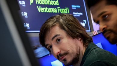 Robinhood’s venture fund, which gives investors access to private companies, tanks 11% on first day