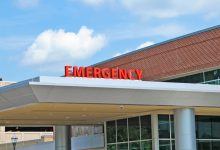 A Look At Healthcare Realty Trust’s Valuation As Earnings Beat And Insider Buying Lift Optimism