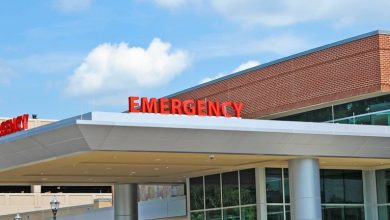 A Look At Healthcare Realty Trust’s Valuation As Earnings Beat And Insider Buying Lift Optimism