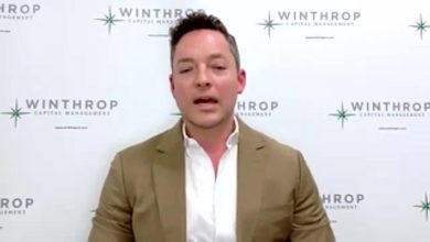 US stocks close up on Iran diplomacy hopes; tech leads rebound