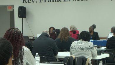 Focus on mind, body, and politics at Bloomington-Normal NAACP expo