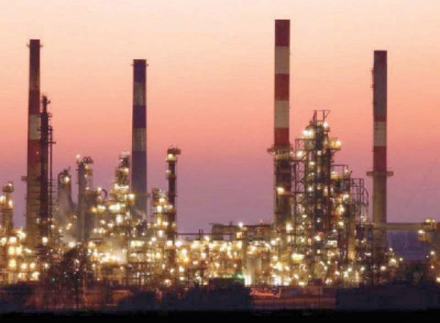 Oil prices rise, stocks drop as Middle East war stirs supply concerns