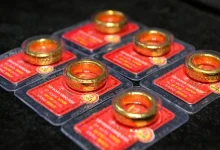 Gold prices extend week’s decline