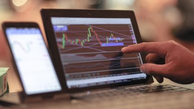 FTSE 100 Climbs as Energy and Mining Stocks Shine