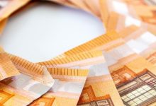 Takeda Pharmaceutical (ADR) Stock Steady Amid Pharma Sector Volatility as Investors Eye Pipeline Pro