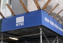 US pre-open: Futures lower as crude rebounds, Middle East tensions linger