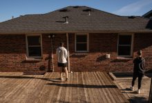 Homebuyer mortgage demand drops annually for first time in over a year